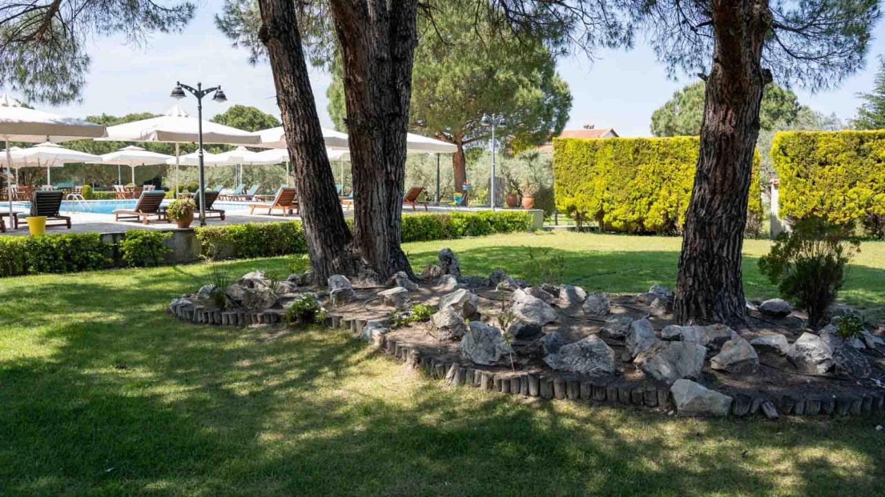 וורוורו Alexandros Hotel Apartments מראה חיצוני תמונה