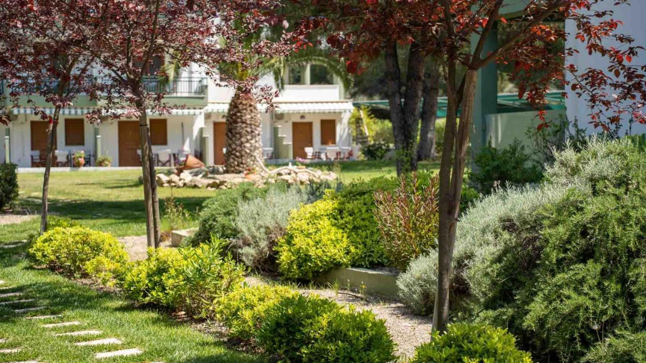 וורוורו Alexandros Hotel Apartments מראה חיצוני תמונה