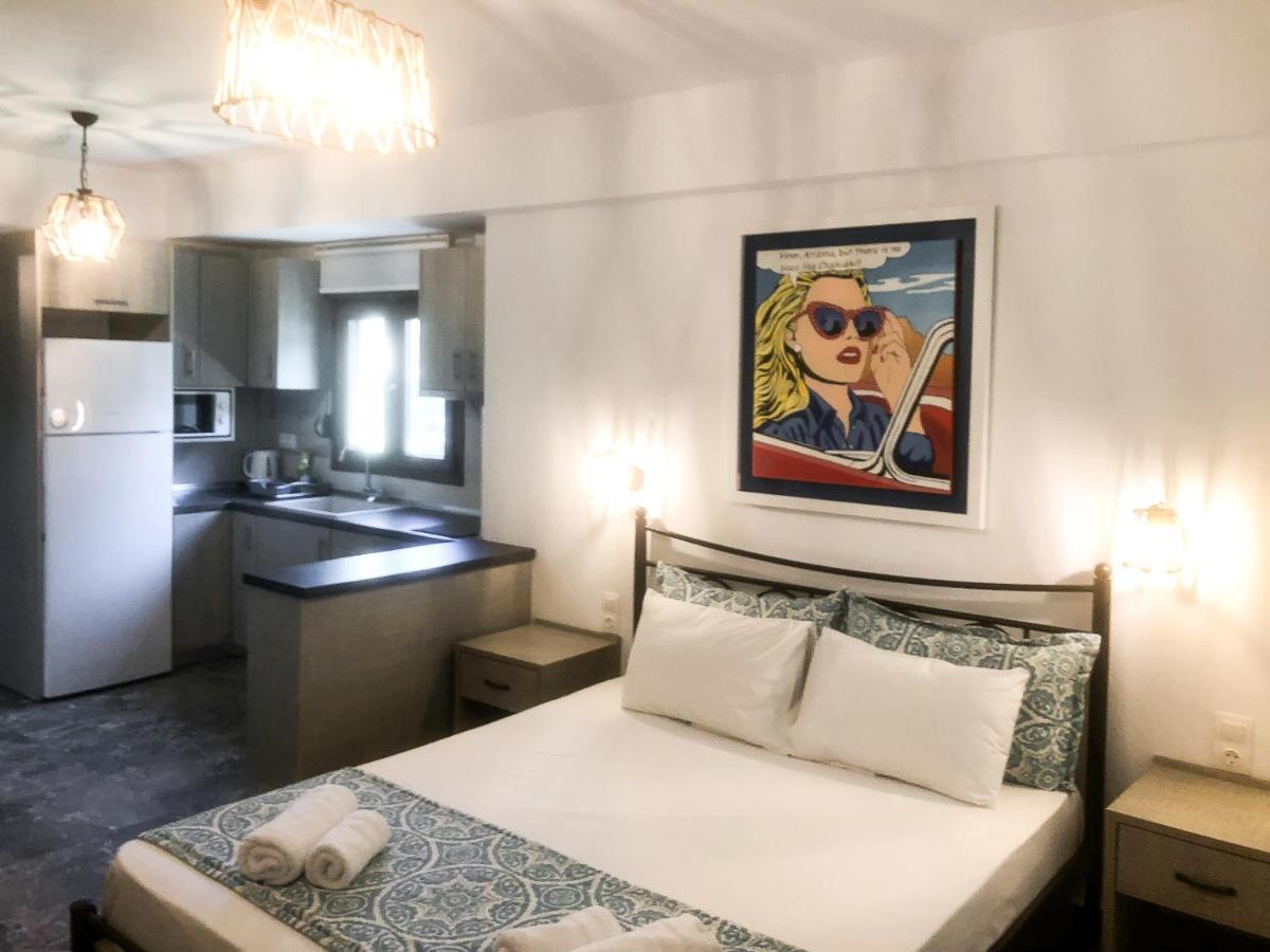 וורוורו Alexandros Hotel Apartments מראה חיצוני תמונה