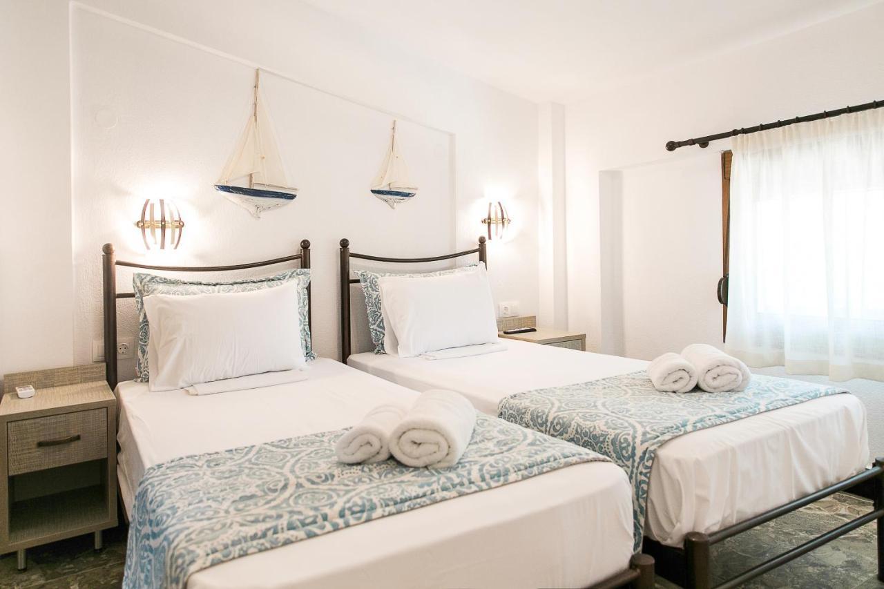 וורוורו Alexandros Hotel Apartments מראה חיצוני תמונה