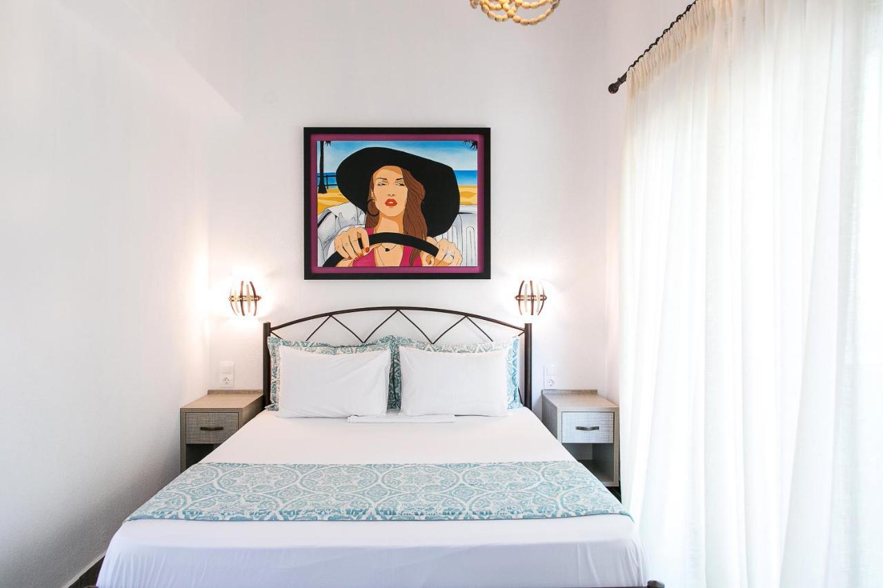 וורוורו Alexandros Hotel Apartments מראה חיצוני תמונה