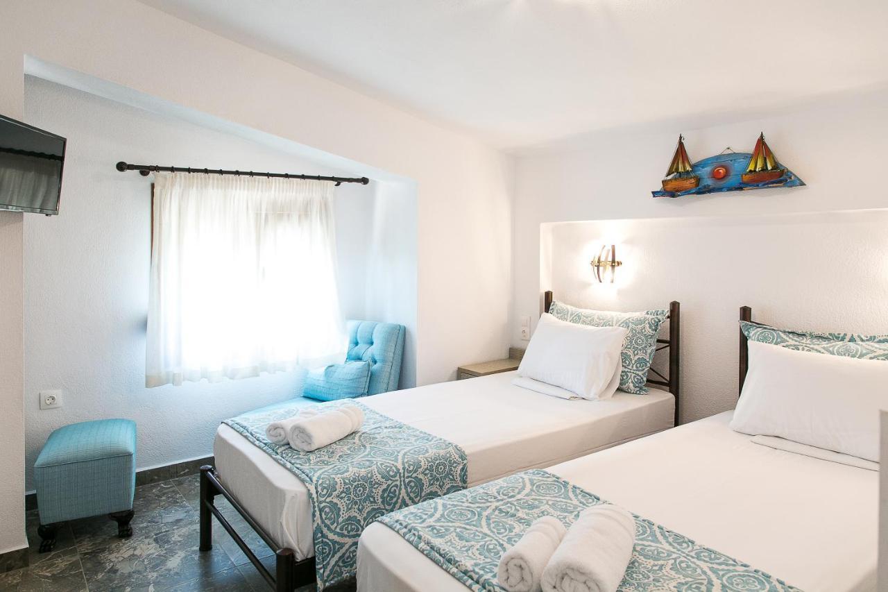 וורוורו Alexandros Hotel Apartments מראה חיצוני תמונה